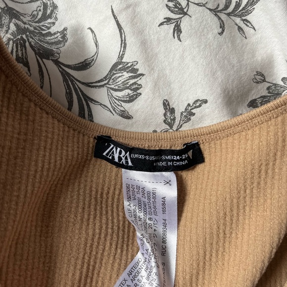 Zara ribbed long sleeve - Picture 3 of 3